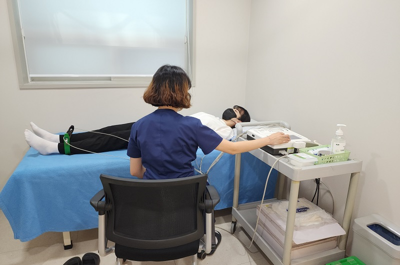 Electrocardiogram Measurement Room